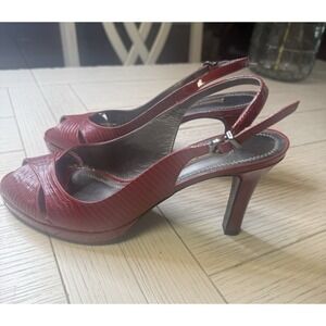 Antonio Melani Red Embossed Leather‎ Sling Back Platform 3.5" Heels. Sz 8.5 M
